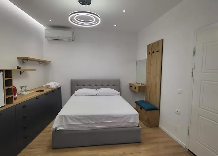 Karanxha's Habitación en casa particular Tirana